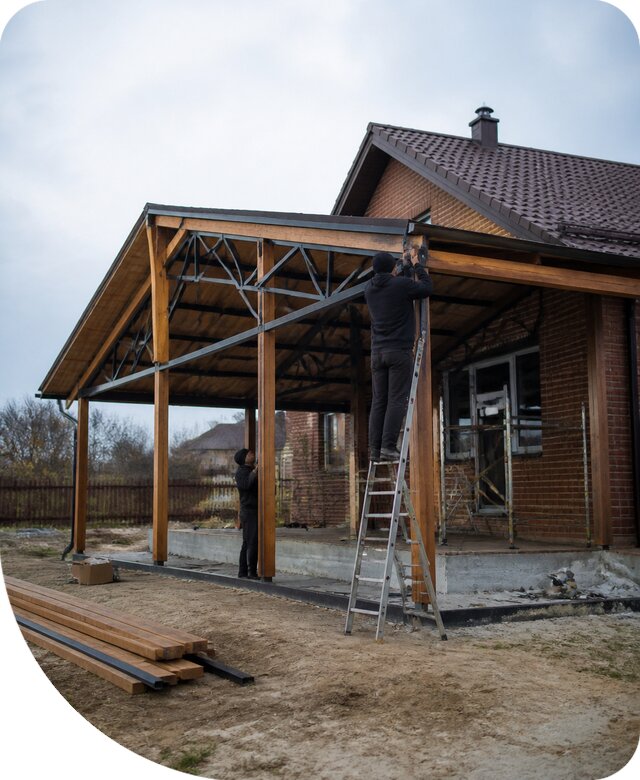 Пристройка навеса к дому и участку в Мариинске под ключ